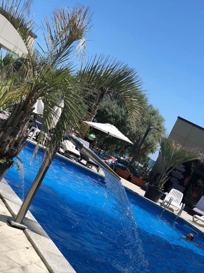 Nicolas By Alezzii Beach Apartament Studio Năvodari Екстериор снимка
