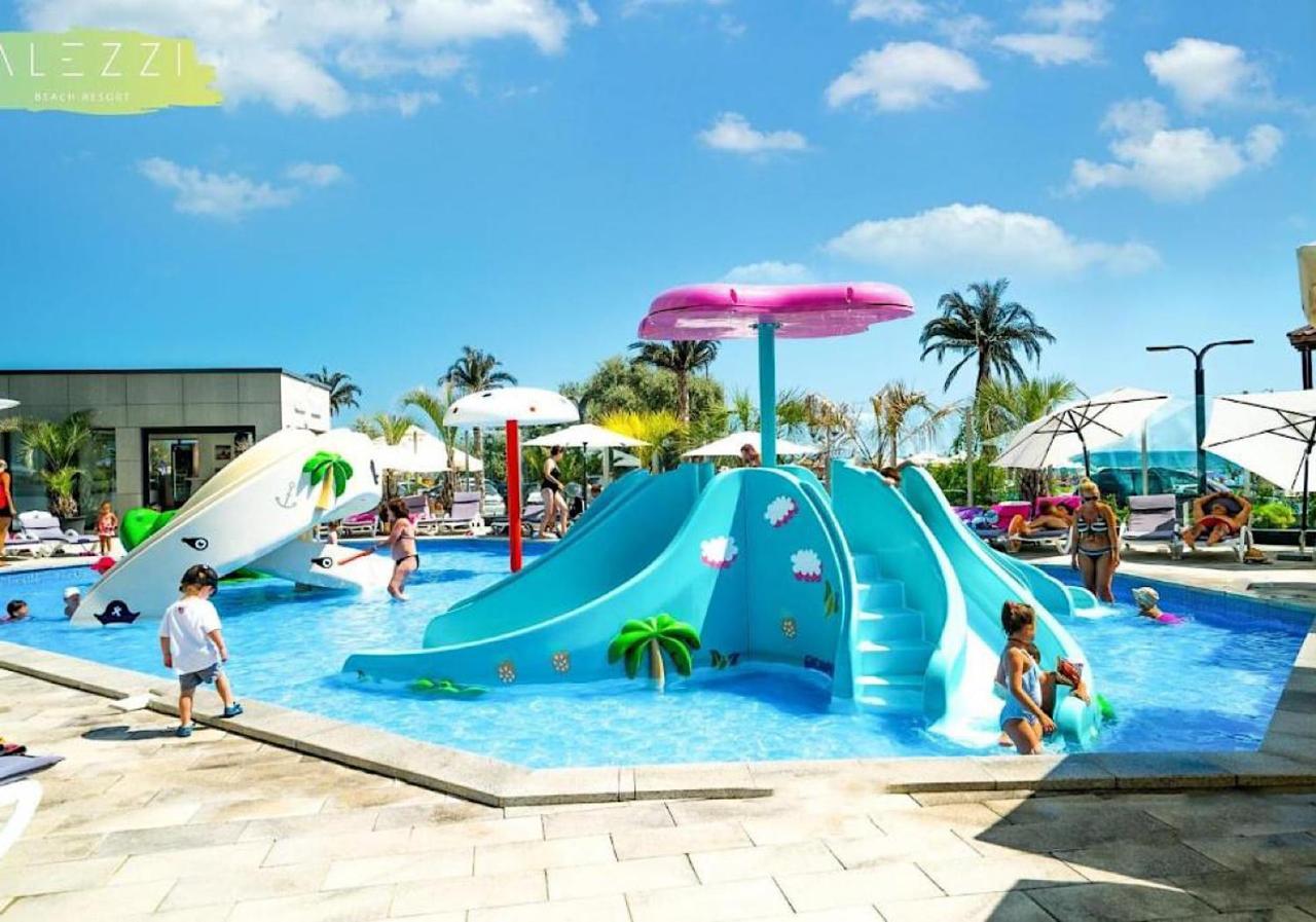 Nicolas By Alezzii Beach Apartament Studio Năvodari Екстериор снимка